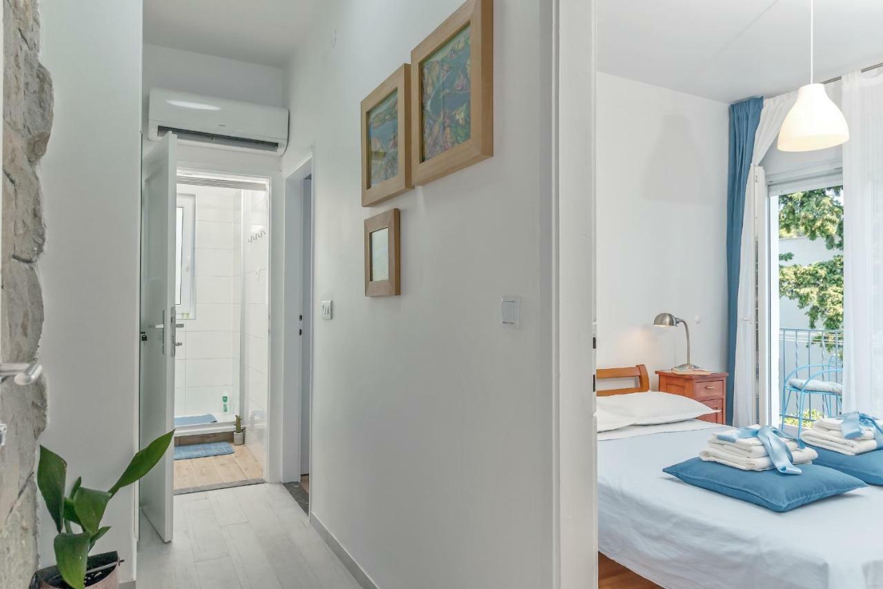 Beachfront Apartment Mala Tereza Split Exterior photo
