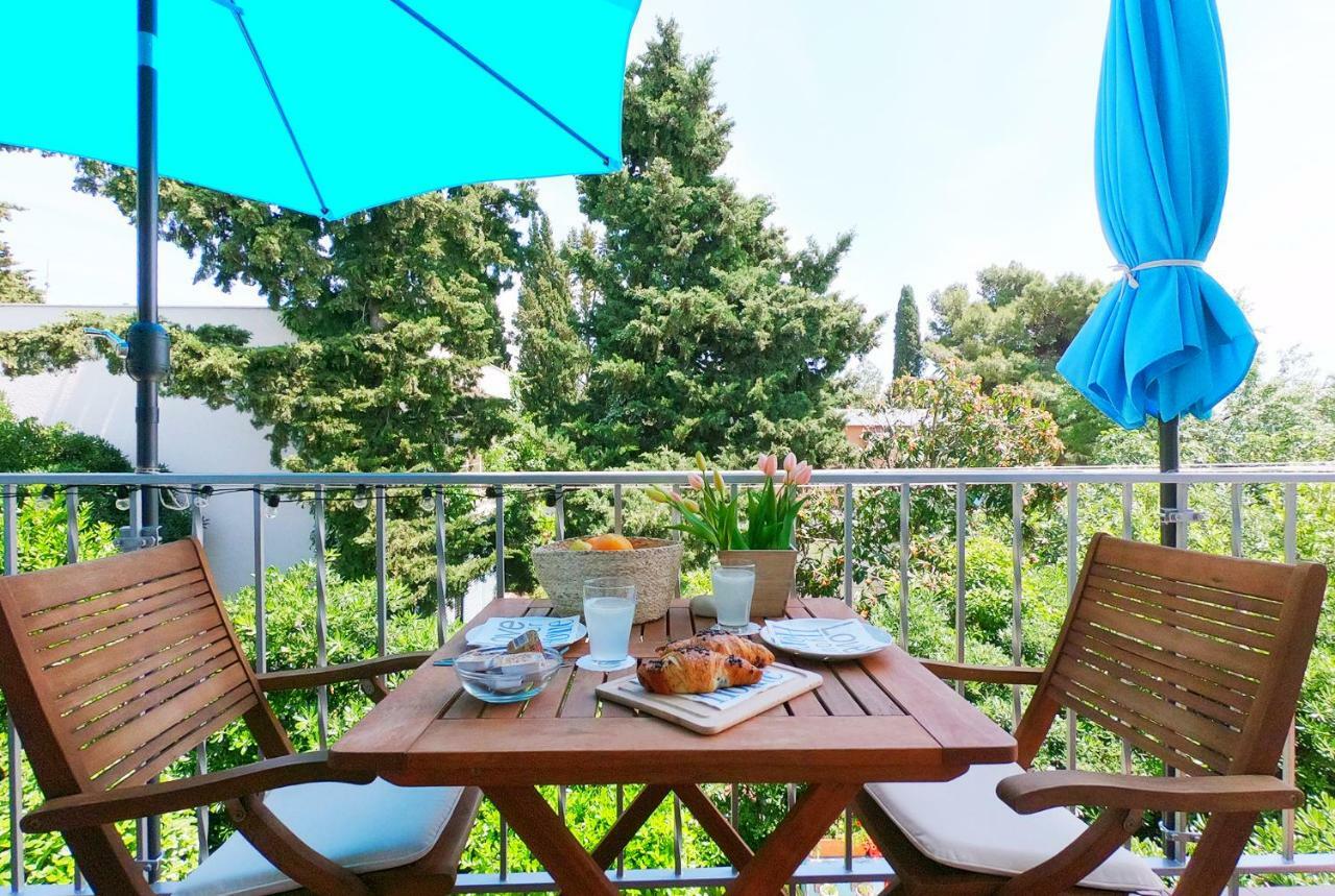 Beachfront Apartment Mala Tereza Split Exterior photo